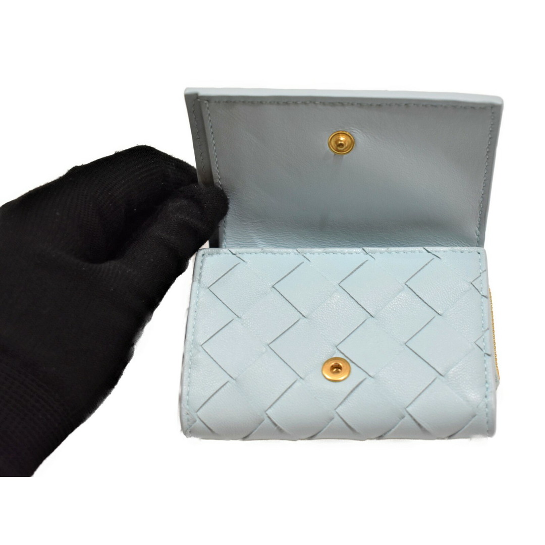 【品】BOTTEGA VENETA
コンパクトウォレット 水色系 レザー 三つ折り財布 折りたたみ財布 イントレチャート ユニセックス 人気 定番 ギフト松山久万ノ台店