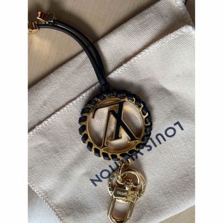 LOUIS VUITTON - louis vuitton⭐︎超美品⭐︎キーホルダー⭐︎の通販