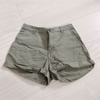 エイチアンドエム(H&M)のショートパンツ ショーパン カーキ シンプル Ｈ＆Ｍ 夏 Sサイズ(ショートパンツ)