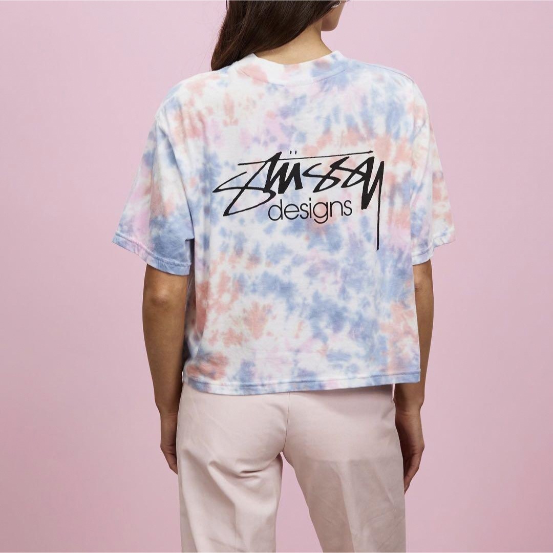 STUSSY(ステューシー)のSTYSSY 柄 tシャツ クロップド  ショート丈 海外限定モデル XS レディースのトップス(Tシャツ(半袖/袖なし))の商品写真