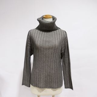 イッセイミヤケ(ISSEY MIYAKE)の【値下げ】ISSEY MIYAKE イッセイミヤケ  PLEATS PLEASE プリーツ 長袖トップス タートルネック サイズ3 グレー レディース【中古】【送料無料】(カットソー(長袖/七分))