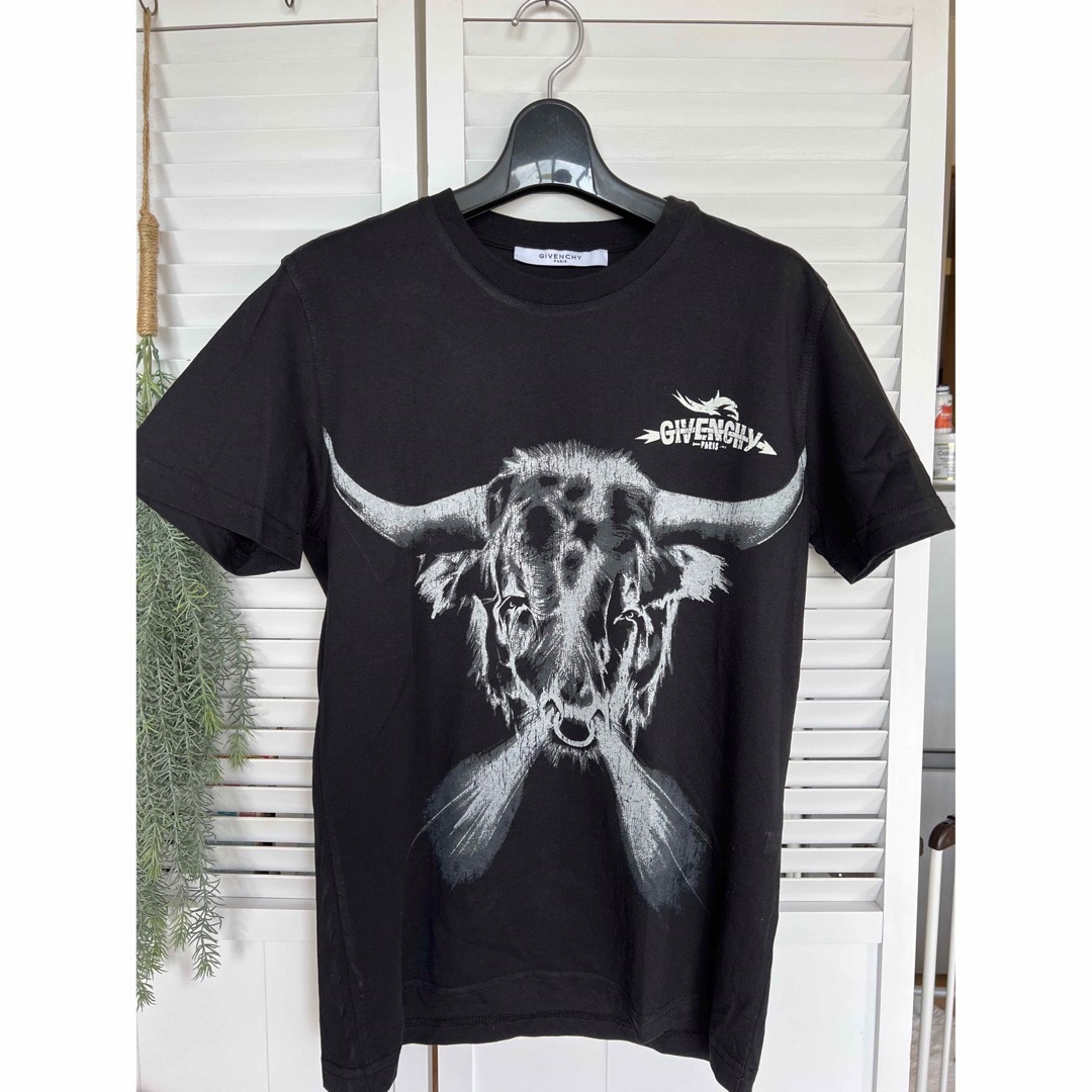 GIVENCHY(ジバンシィ)のジバンシー　メンズTシャツ　Sサイズ メンズのトップス(Tシャツ/カットソー(半袖/袖なし))の商品写真