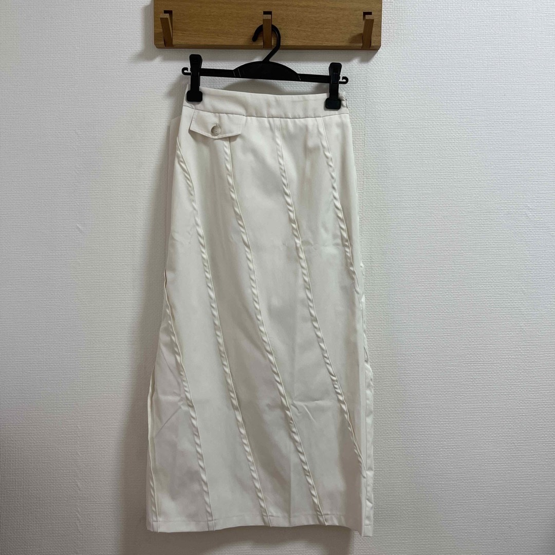 MEER.／23ss.RIPPLES STRAIGHT SKIRT(CRM)52cm着丈