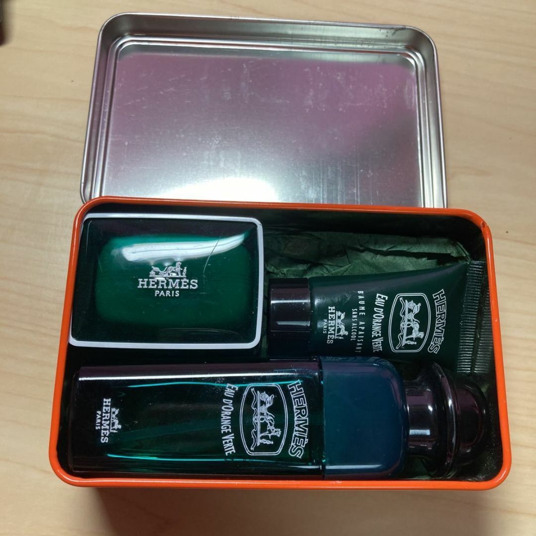 HERMES “Eau d’orange verte トラベルセット”