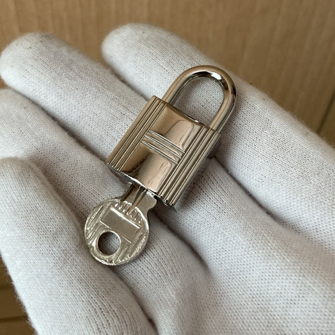 美品〜極美品】HERMES エルメス カデナ パドロック シルバー 51番