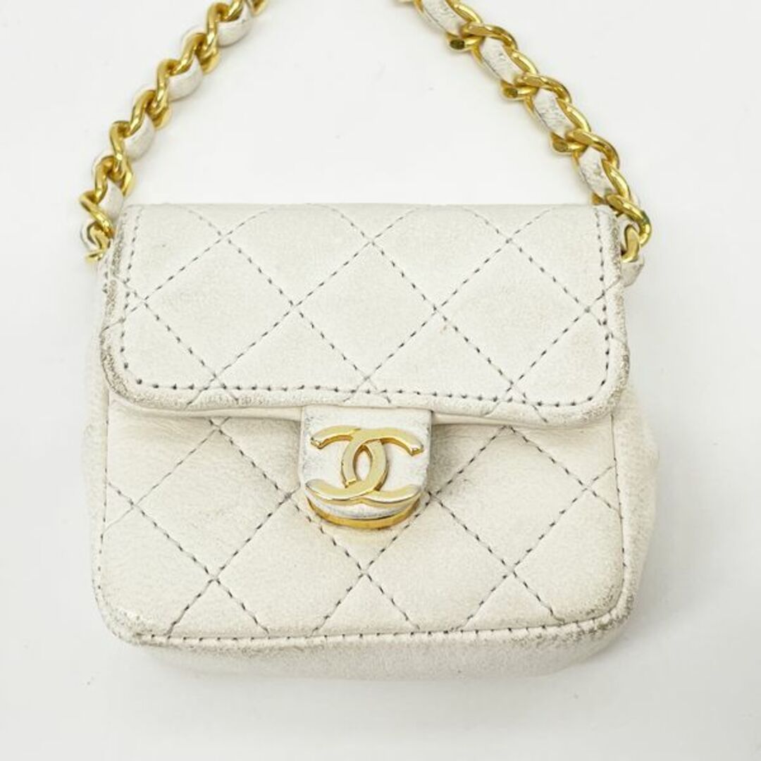 CHANEL(シャネル)のCHANEL ミニミニ マトラッセ ココマーク チェーン バッグチャーム ヴィンテージ ポーチ レディースのファッション小物(ポーチ)の商品写真