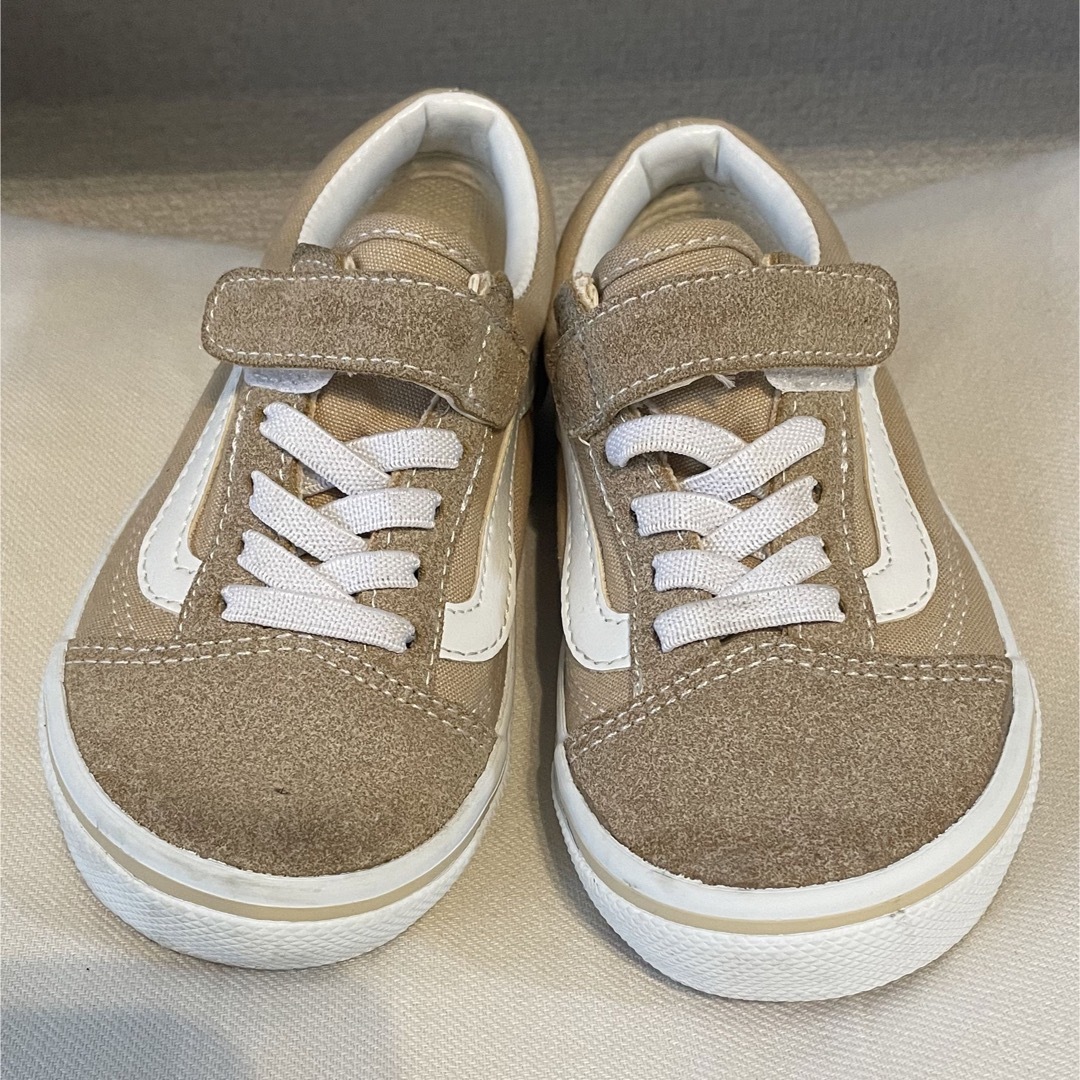 VANS(ヴァンズ)のVANS OLD SKOOLキッズ オールドスクール ベージュ V36CJBEI キッズ/ベビー/マタニティのキッズ靴/シューズ(15cm~)(スニーカー)の商品写真