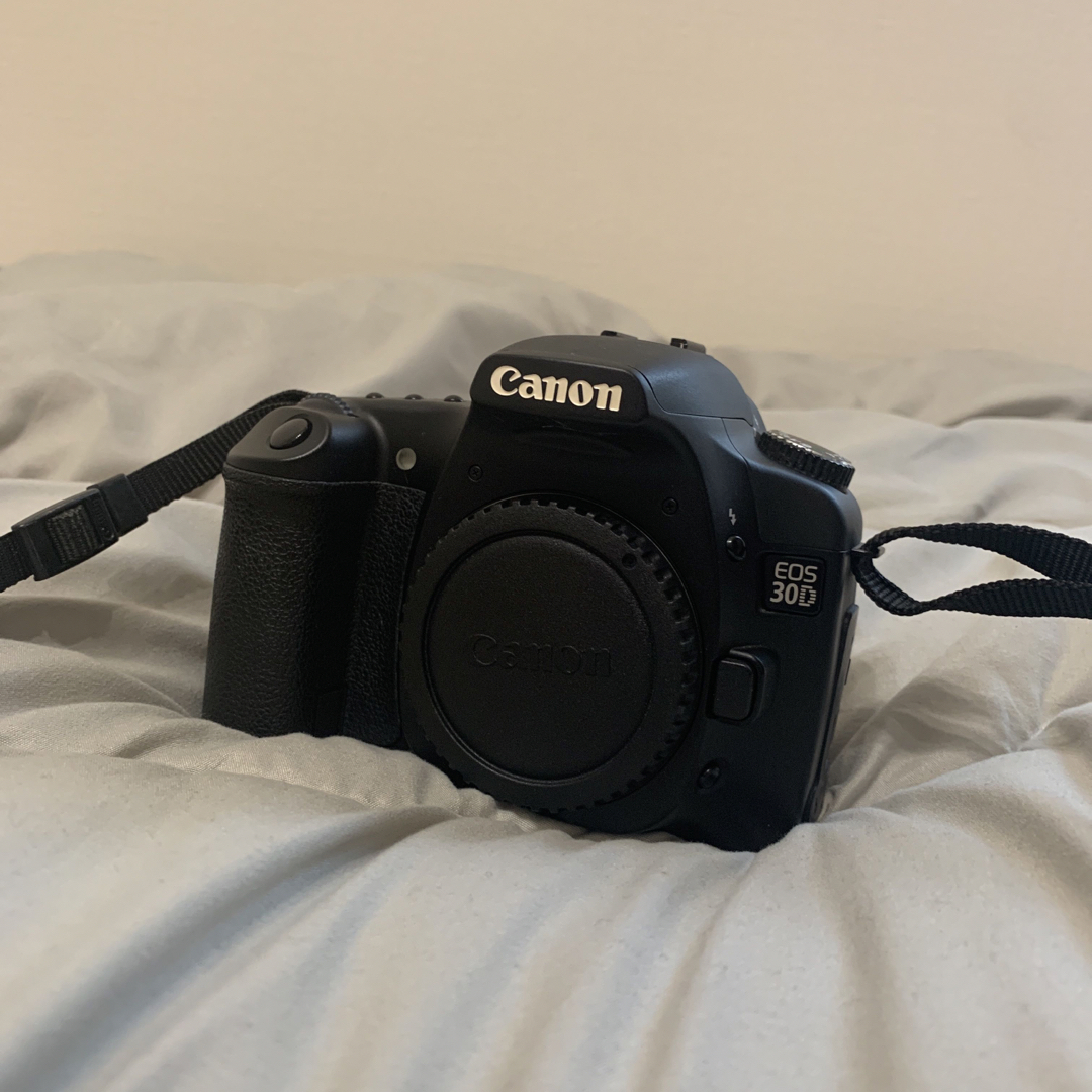 (美品)Canon EOS30D 本体＋ストラップのみ