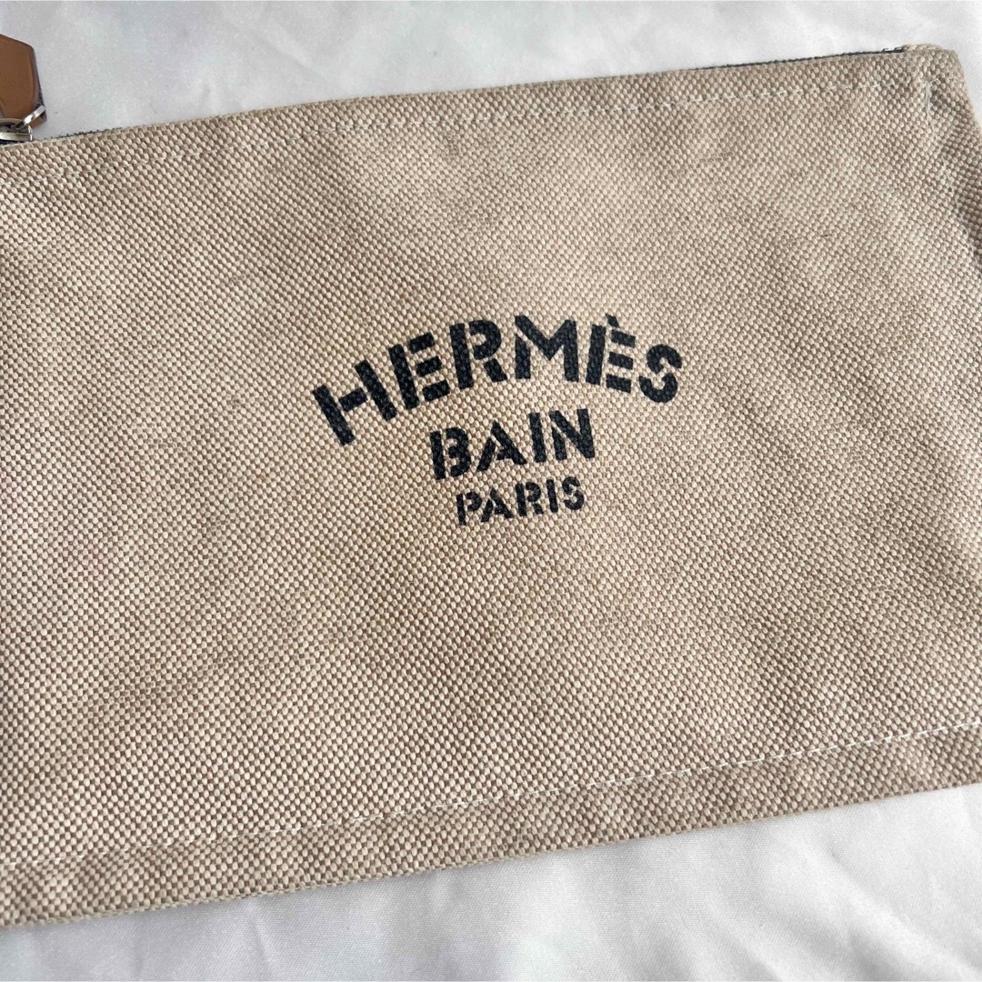 Hermes(エルメス)のエルメス　HERMES　ヨッティングポーチ 黒ロゴ コットン100% レディースのファッション小物(ポーチ)の商品写真