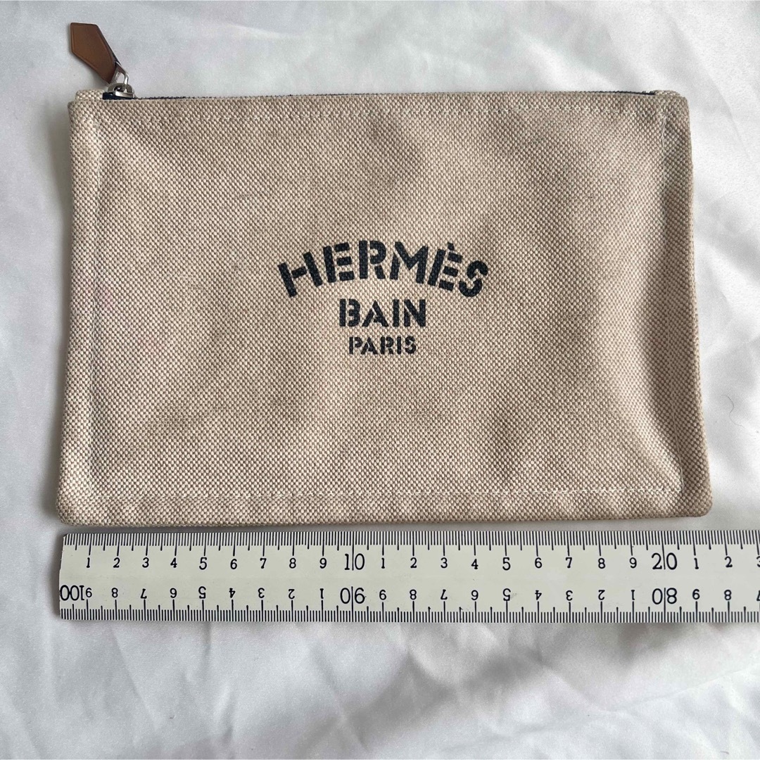 Hermes(エルメス)のエルメス　HERMES　ヨッティングポーチ 黒ロゴ コットン100% レディースのファッション小物(ポーチ)の商品写真