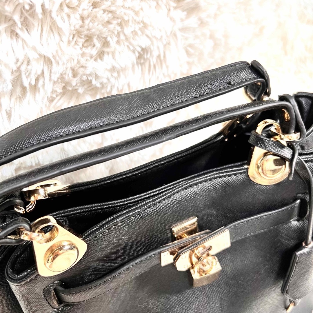GRACIEUX(グラシュー)のGRACIEUX グラシュー ハンドバッグ ショルダーバッグ鍵付き レディースのバッグ(ハンドバッグ)の商品写真