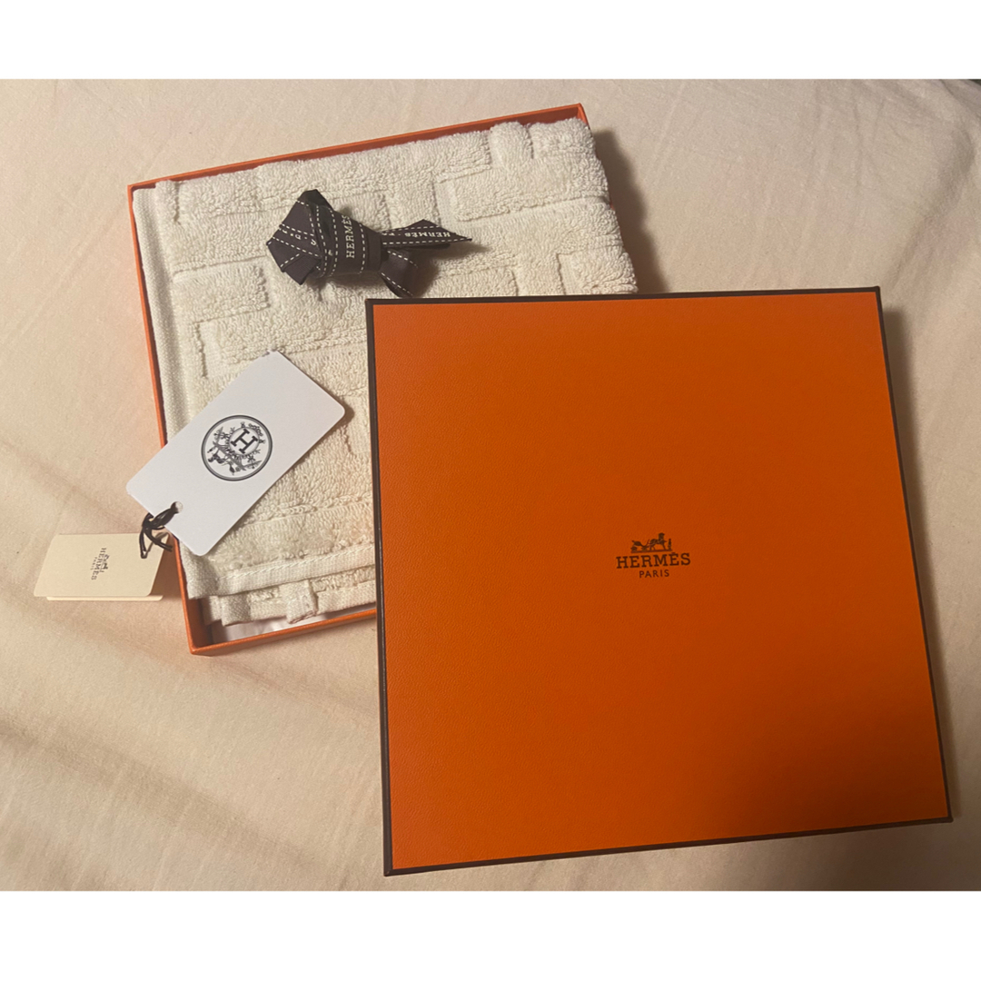 【HERMES】エルメス　ハンドタオル　未使用