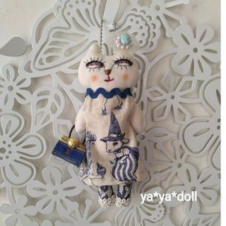 猫人形　ドールチャーム　ya*ya*doll ハンドメイド　アクセサリー雑貨(人形)