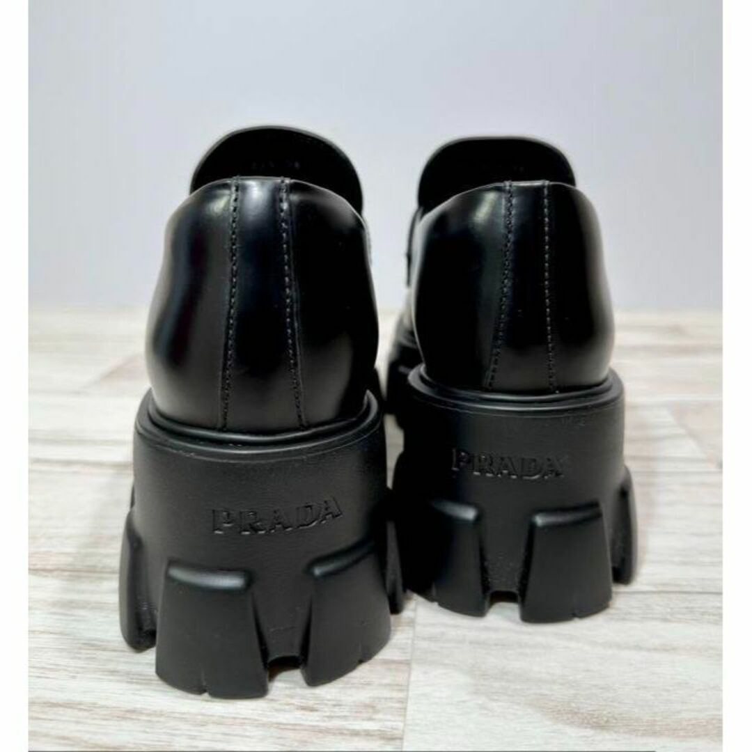 70%OFF】 定価以下‼︎人気商品☆プラダ モノリスブラッシュドレザー