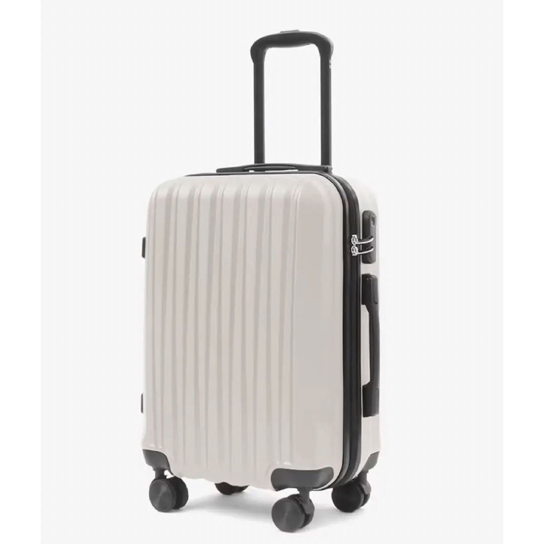 スーツケース　キャリーバッグ　アイボリー　Mサイズ レディースのバッグ(スーツケース/キャリーバッグ)の商品写真