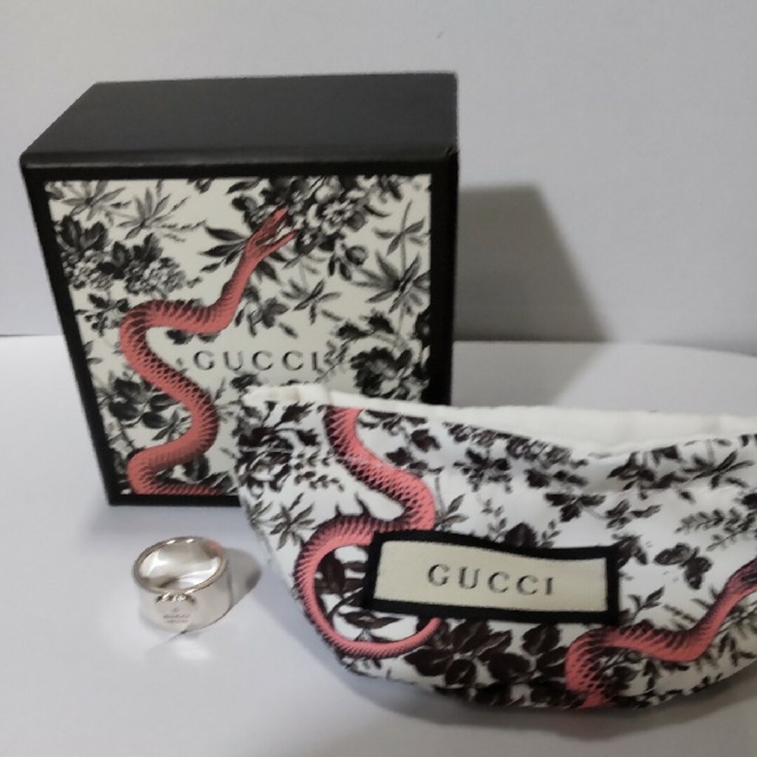 Gucci(グッチ)の値下げグッチハートリング.12.6g．シルバー、日本サイズ11号、綺麗なリング！ レディースのアクセサリー(リング(指輪))の商品写真