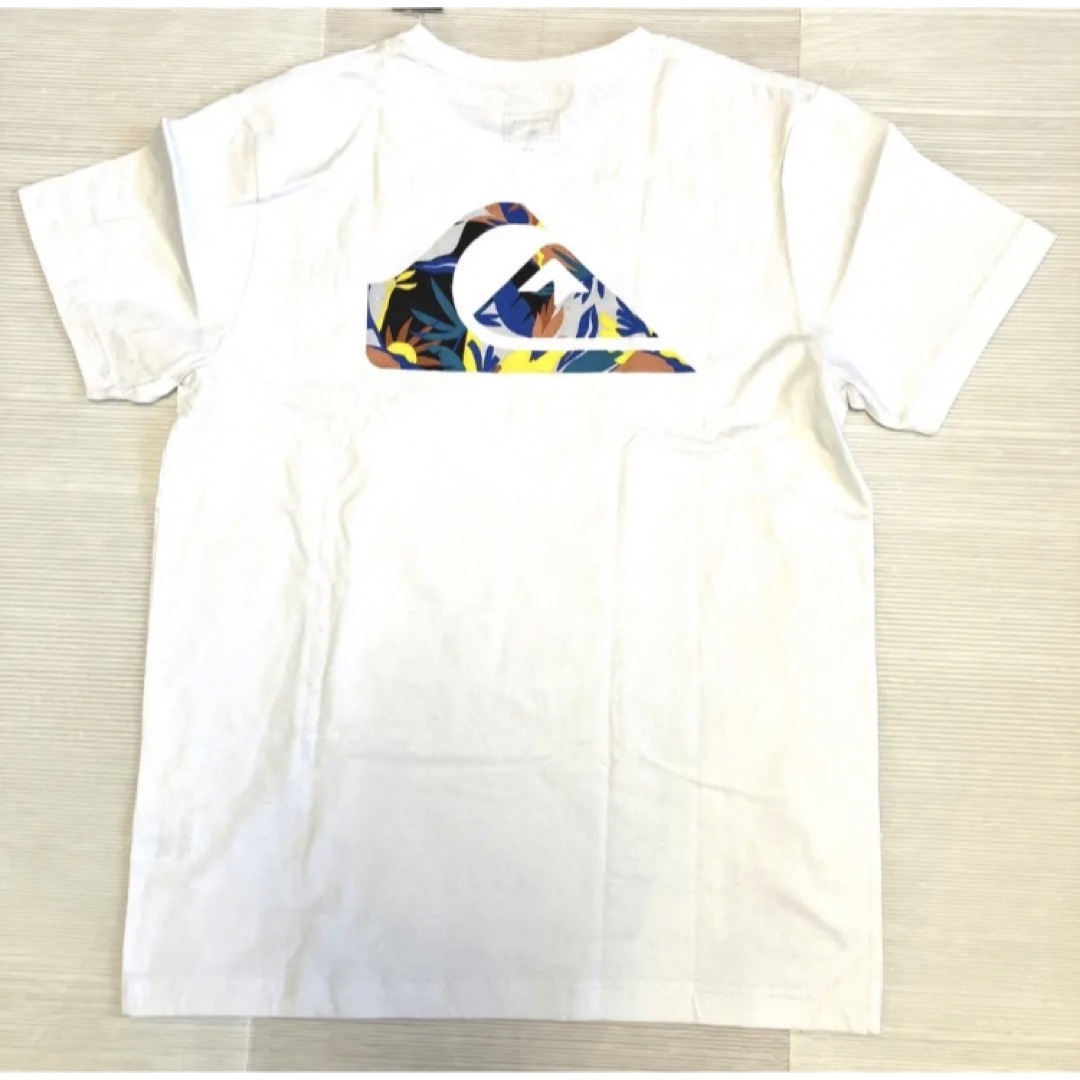 QUIKSILVER(クイックシルバー)の送料無料 新品 QUIKSILVER 半袖Tシャツ SHORT ST L WHT メンズのトップス(Tシャツ/カットソー(半袖/袖なし))の商品写真