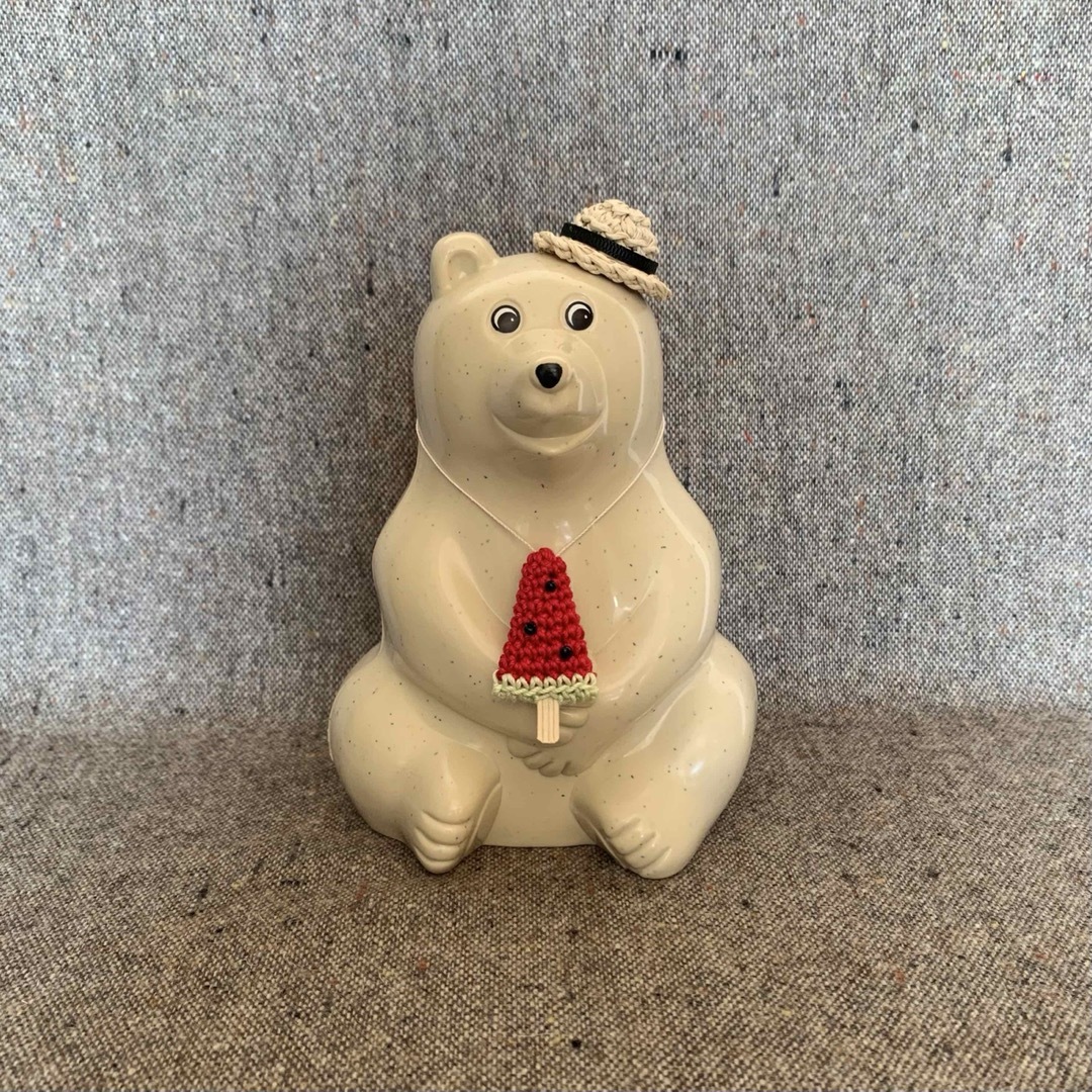 しろくま貯金箱 スイカ 麦わら帽子の通販 by まる's shop|ラクマ しろくま貯金箱 スイカ 麦わら帽子の通販 by まる's shop|ラクマ