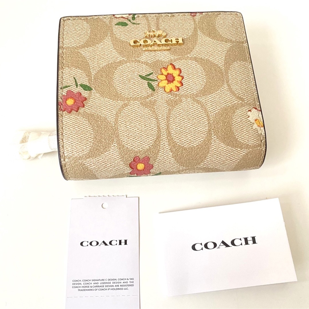 新品　coach コーチ　２つ折り財布