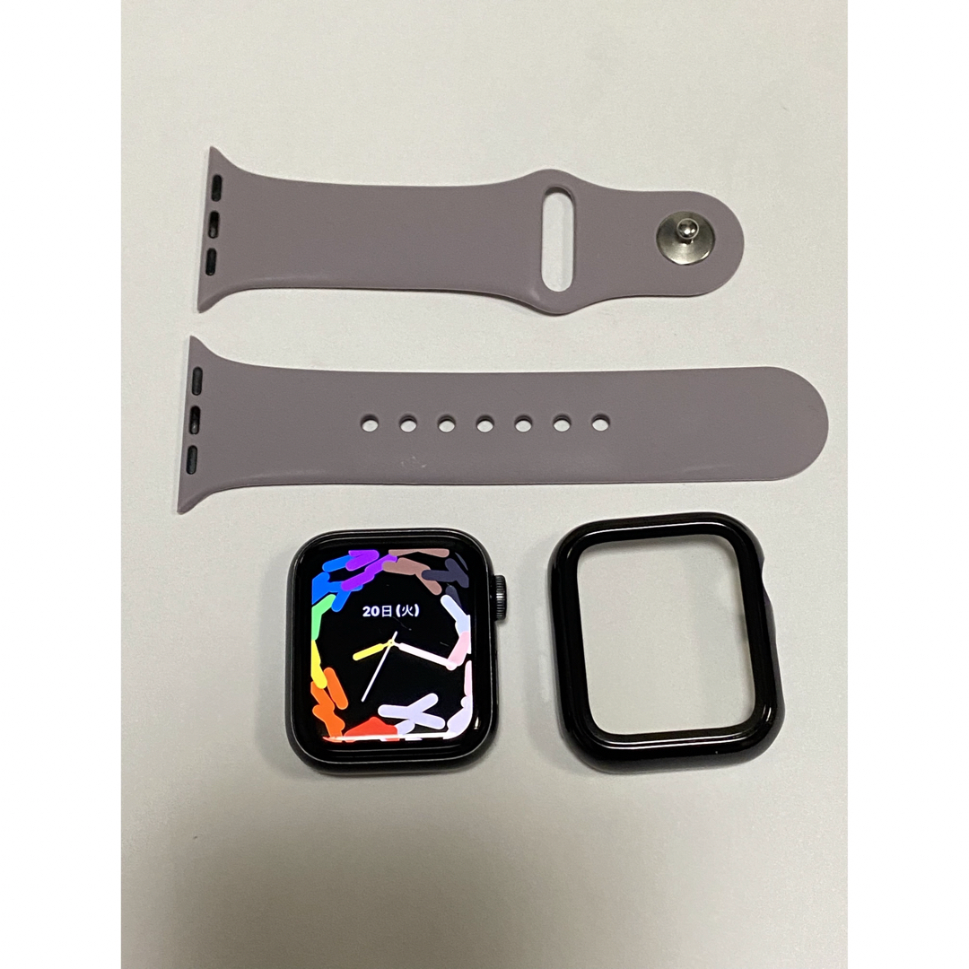 Apple Watch(アップルウォッチ)のアップルウォッチ SE セルラー 40mm apple watch！ スマホ/家電/カメラのスマホ/家電/カメラ その他(その他)の商品写真