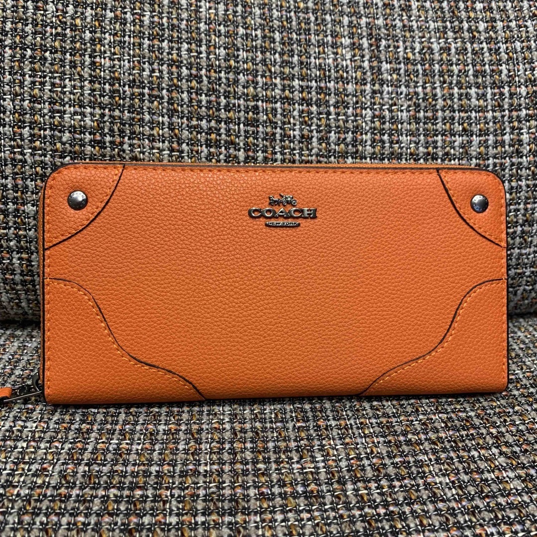 COACH(コーチ)の52645  コーチ　長財布　オレンジカラー　大人気　再入荷 メンズのファッション小物(長財布)の商品写真