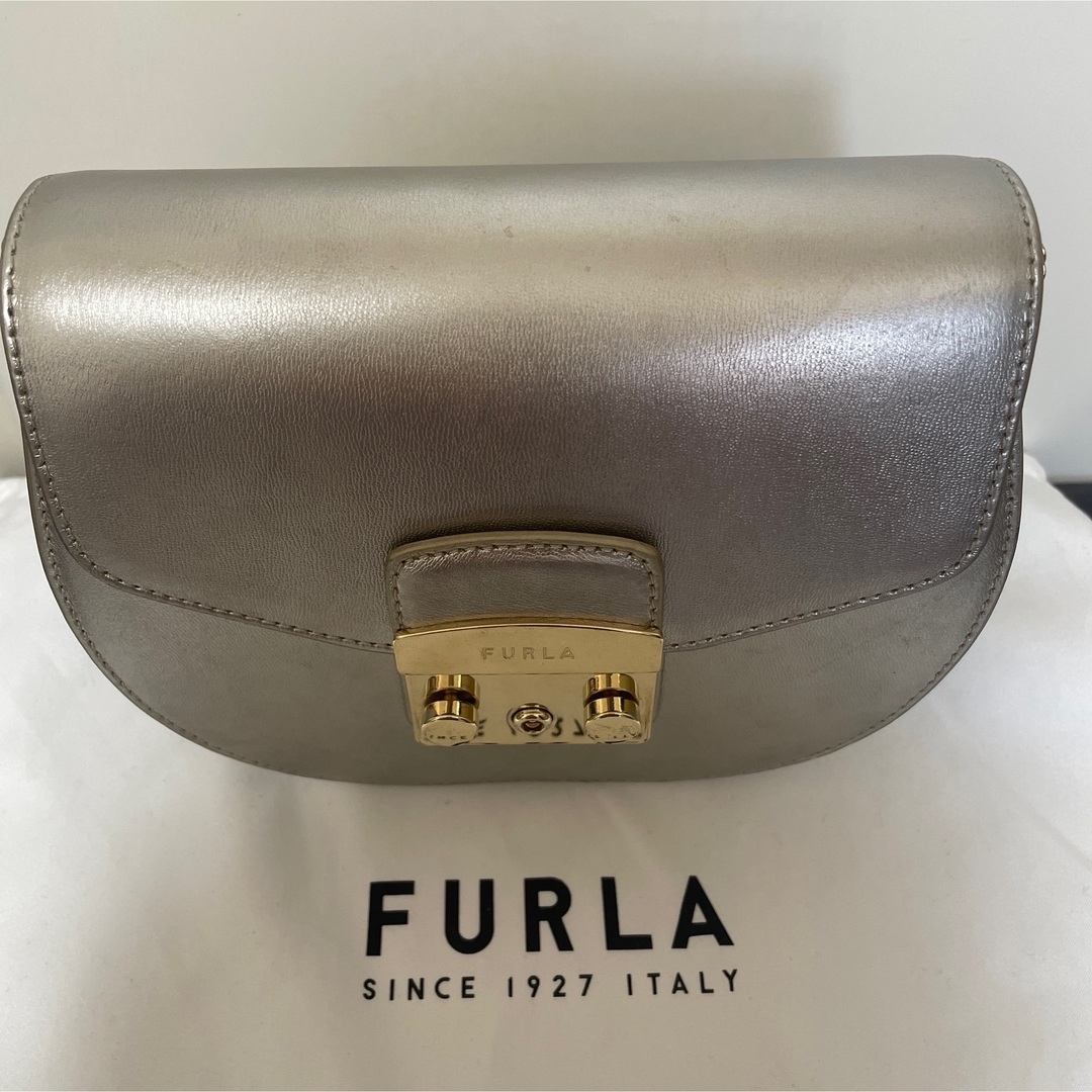Furla(フルラ)のFURLA メトロポリス ミニ クロスボディ ラウンド レディースのバッグ(ショルダーバッグ)の商品写真