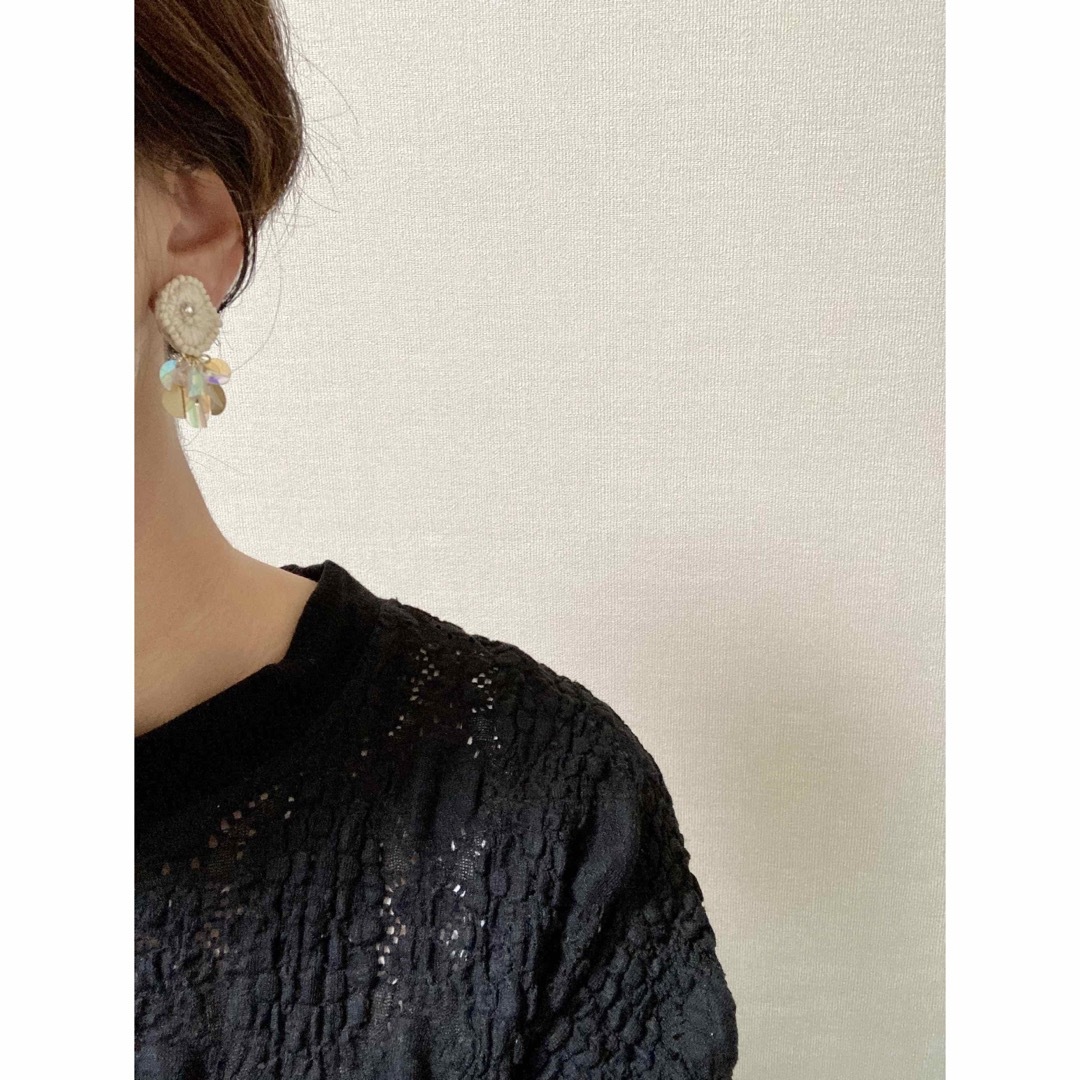 Spick & Span(スピックアンドスパン)の　フラワー×スパンコールピアスorイヤリング ハンドメイドのアクセサリー(ピアス)の商品写真