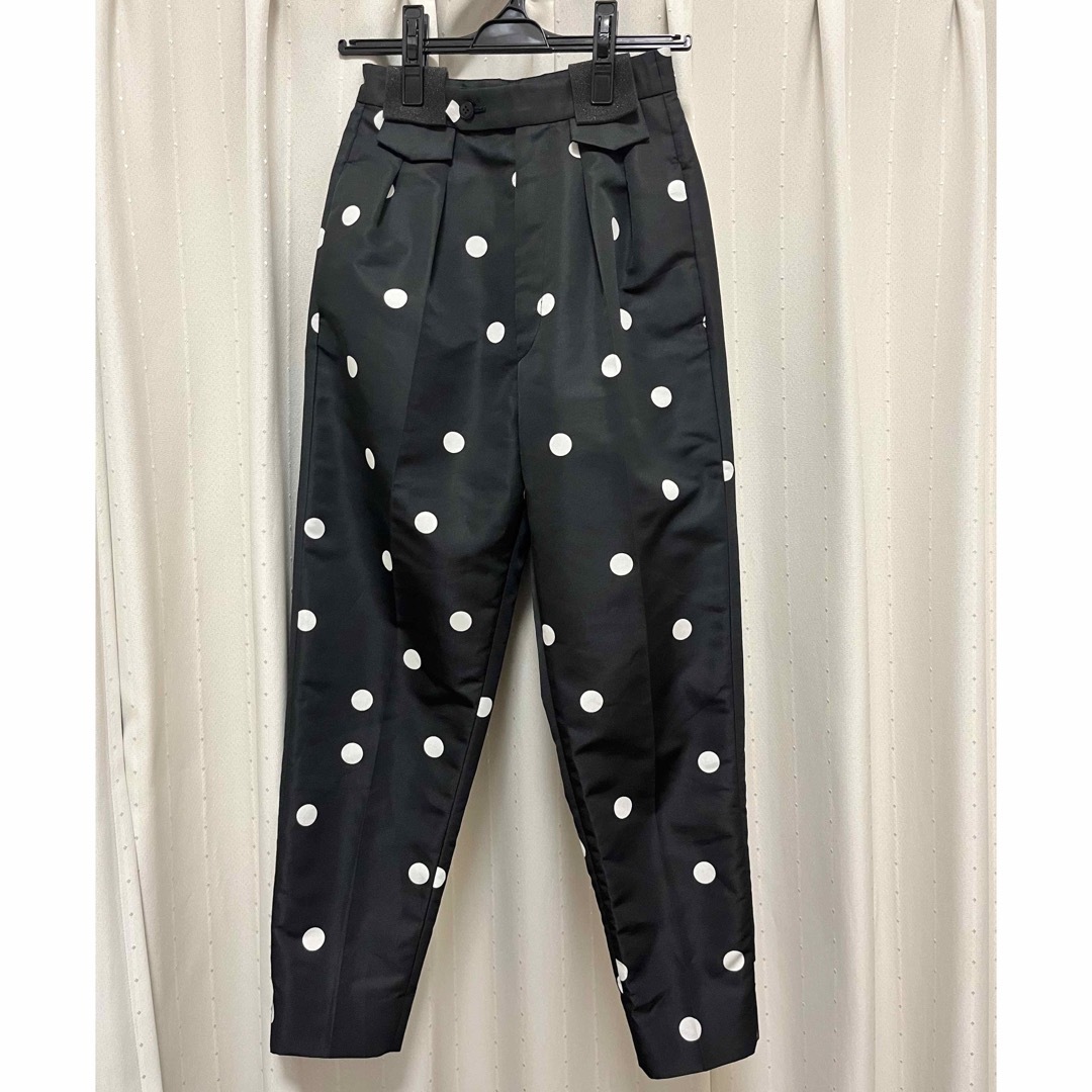 carrot pants dot black☆期間限定値下げ中 レディースのパンツ(クロップドパンツ)の商品写真