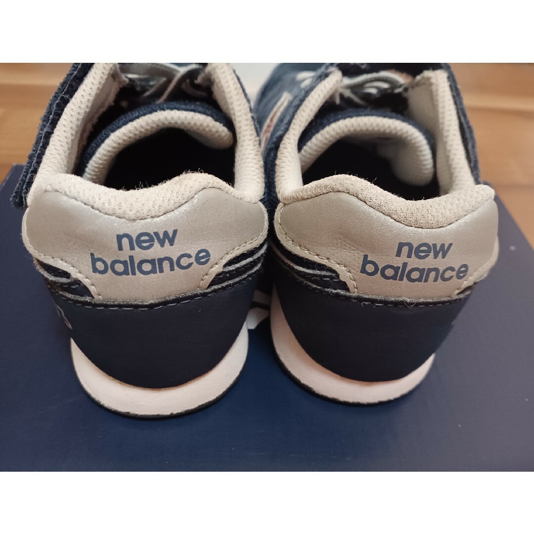 New Balance(ニューバランス)のキッズ ニューバランス スニーカー 373 ネイビー 18.5センチ キッズ/ベビー/マタニティのキッズ靴/シューズ(15cm~)(スニーカー)の商品写真