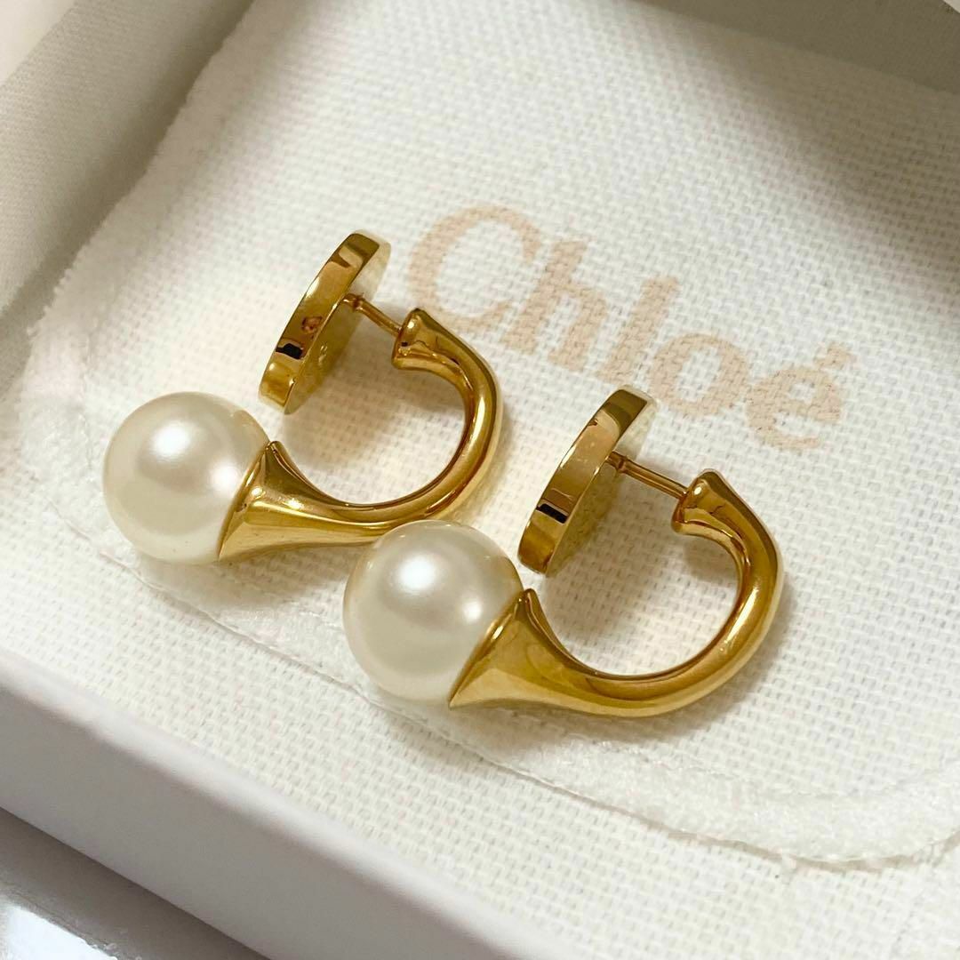 Chloe(クロエ)の❤️クロエ❤️パールピアス ゴールド レディースのアクセサリー(ピアス)の商品写真