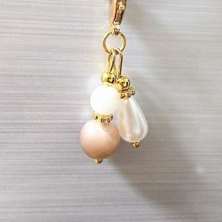 1点もの＊ハンドメイド＊癒し効果抜群♡天然石お守りチャーム(チャーム)