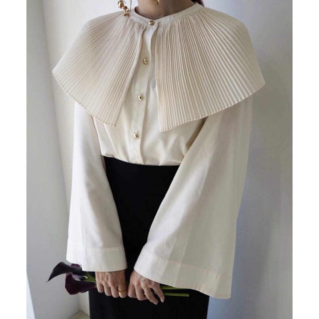 acka pleats collar blouse