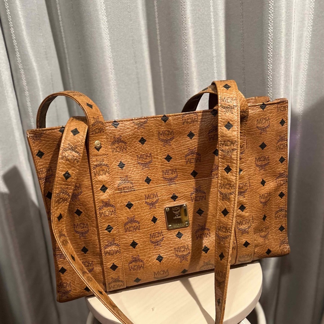 MCM（エムシーエム） ショルダーバッグ トート 茶 ブラウン　品