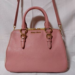 ミュウミュウ(miumiu)のmiu miu 2wayハンド&ショルダークロスボディバッグ(ショルダーバッグ)