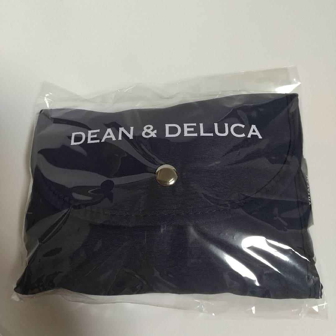 DEAN & DELUCA(ディーンアンドデルーカ)のDEAN & DELUCA　ディーン＆デルーカ　岡山　エコバッグ　ネイビー エンタメ/ホビーの雑誌(ファッション)の商品写真