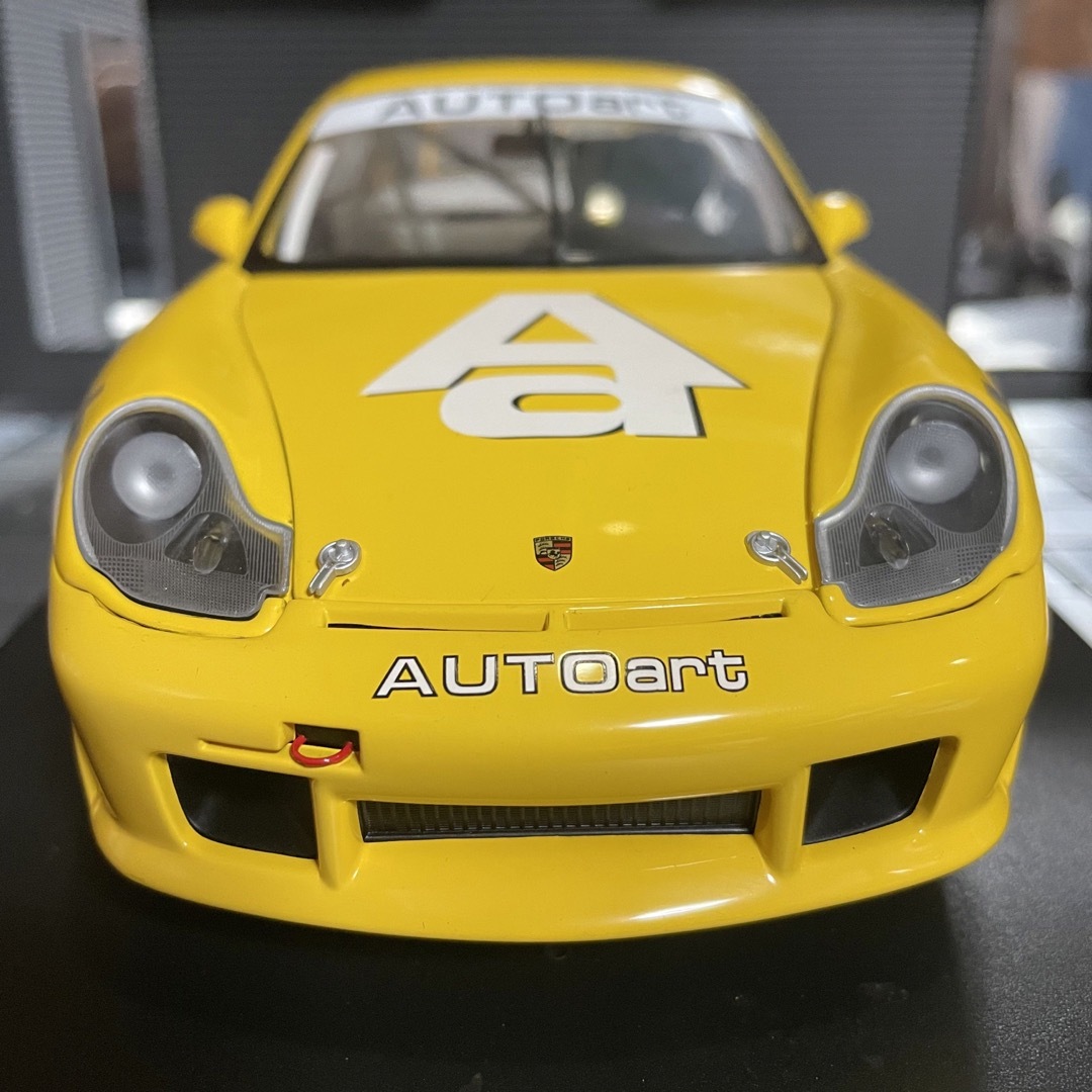 未開封品 autoart 1/18 ポルシェ911 GT3R 2004