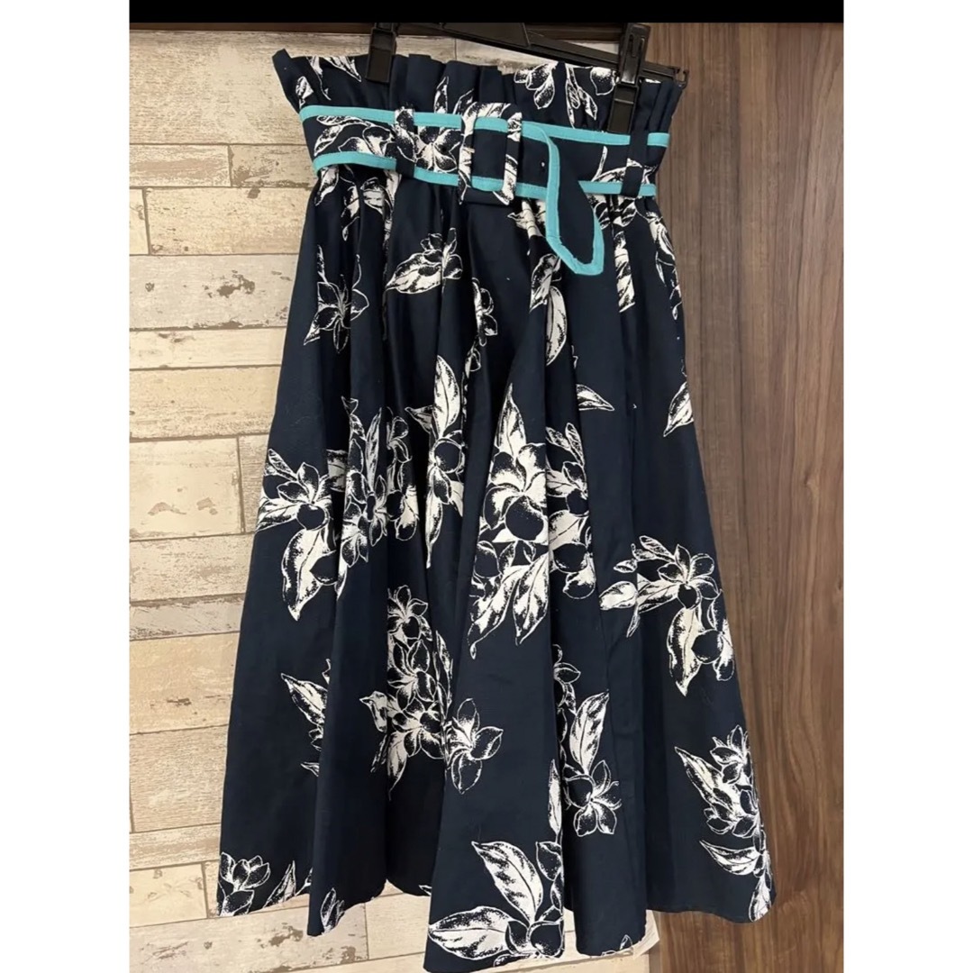 SNIDEL(スナイデル)のsnidel スカート レディースのスカート(ひざ丈スカート)の商品写真