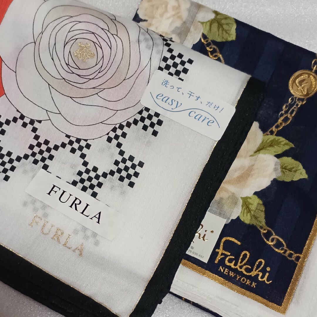 Furla(フルラ)の値下げ📌フルラ&ファルチNew York☆ハンカチ２枚セット🌹 レディースのファッション小物(ハンカチ)の商品写真