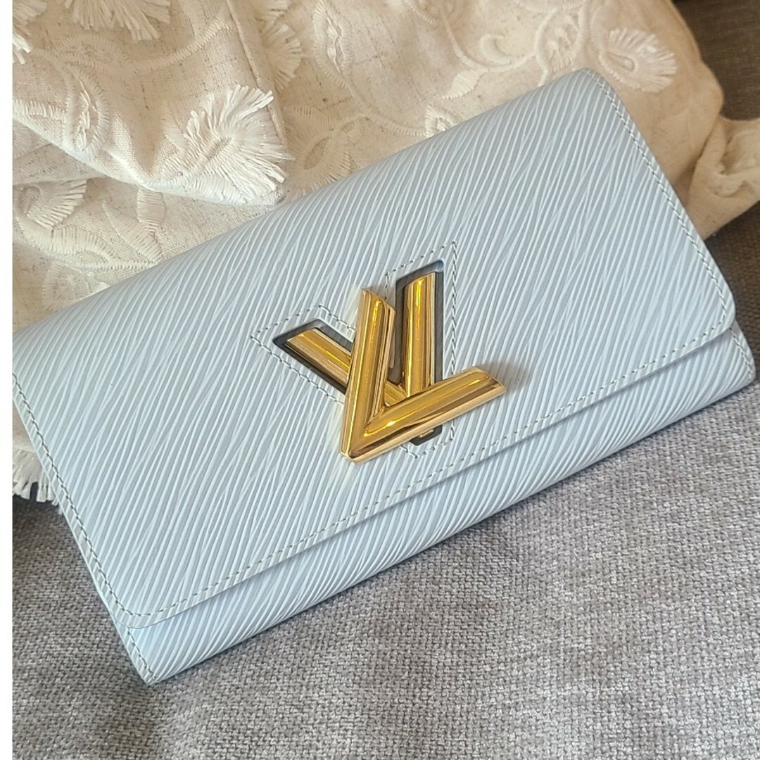 LOUIS VUITTON(ルイヴィトン)のルイヴィトン　ポルトフォイユツイスト　エピ　ブルー レディースのファッション小物(その他)の商品写真