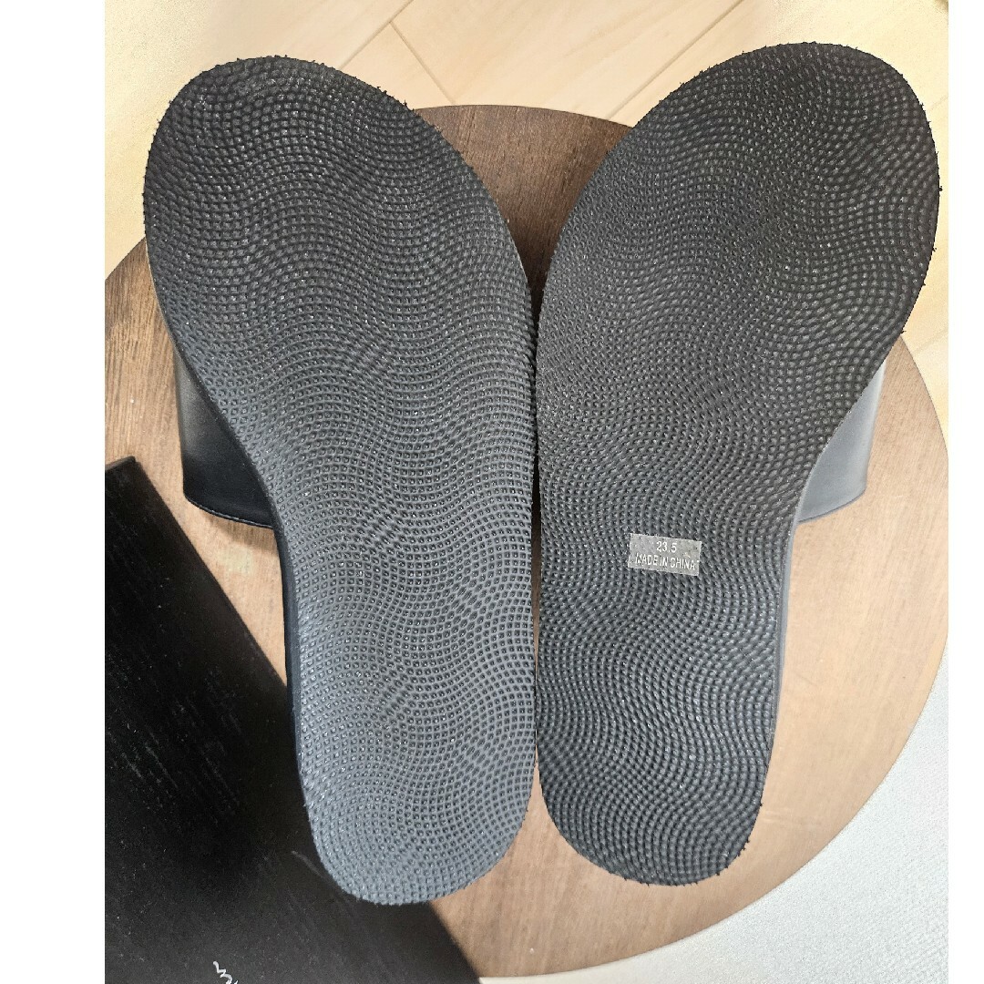 CLANE(クラネ)の【新品】louren leather thong sandal レディースの靴/シューズ(サンダル)の商品写真