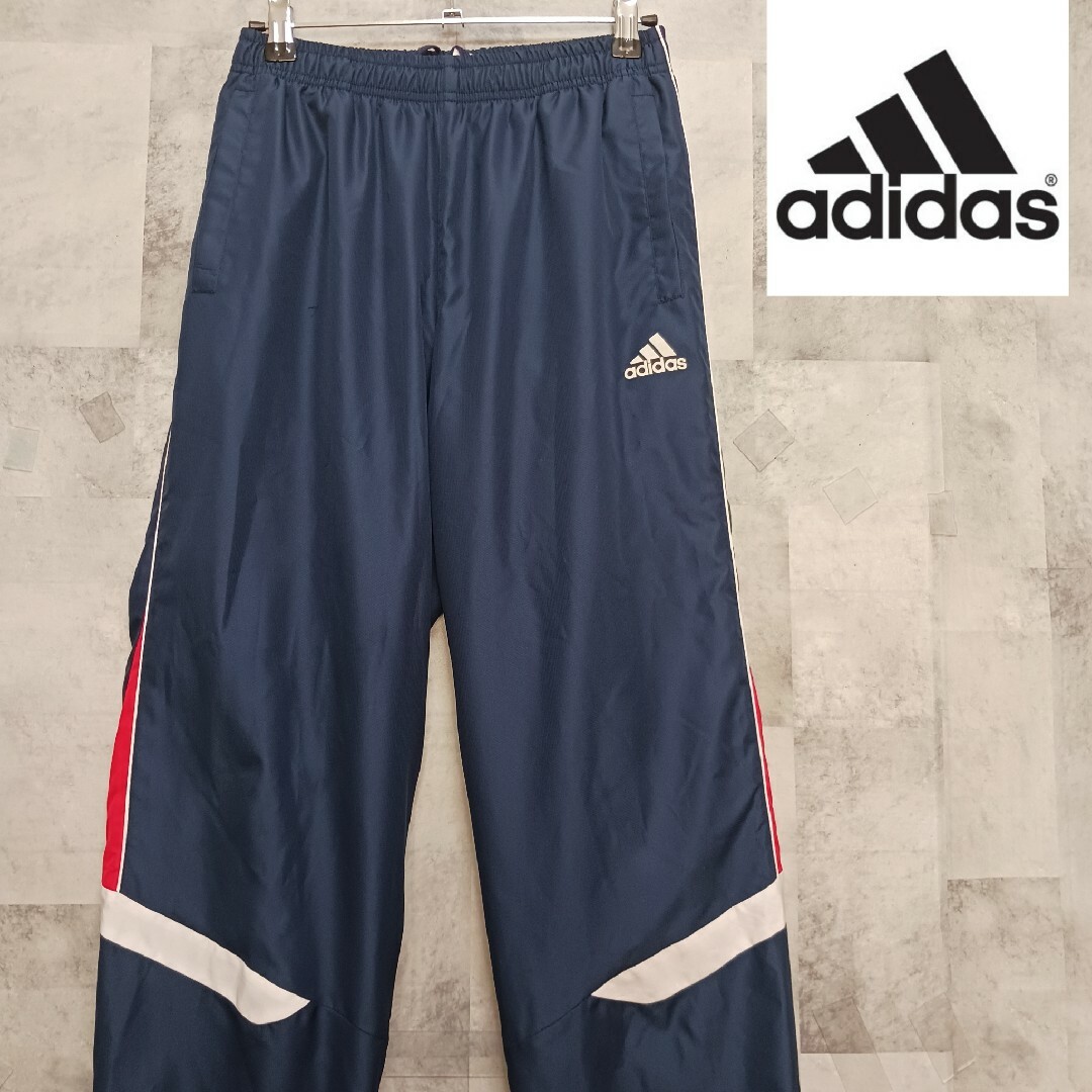 adidas(アディダス)のadidas アディダス キッズナイロンバンツ 160㎝ キッズ/ベビー/マタニティのキッズ服男の子用(90cm~)(パンツ/スパッツ)の商品写真