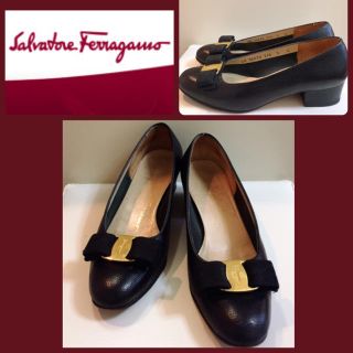 サルヴァトーレフェラガモ(Salvatore Ferragamo)のフェラガモ♡定番ヴァラ♡ブラックリザード レザーパンプス♡(ハイヒール/パンプス)