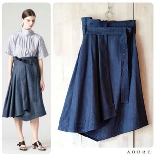 アドーア(ADORE)の◆新品◆ 定価4万円 ADORE VERY掲載　デニムベルト付きフレアースカート(ひざ丈スカート)