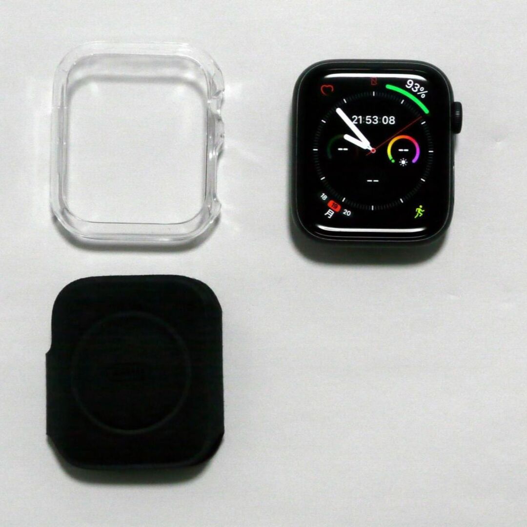 Apple Watch(アップルウォッチ)の美品 Apple Watch Series5 44mm GPSモデル A2093 スマホ/家電/カメラのスマートフォン/携帯電話(その他)の商品写真