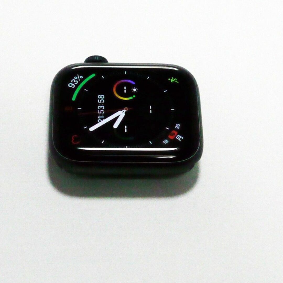 Apple Watch(アップルウォッチ)の美品 Apple Watch Series5 44mm GPSモデル A2093 スマホ/家電/カメラのスマートフォン/携帯電話(その他)の商品写真