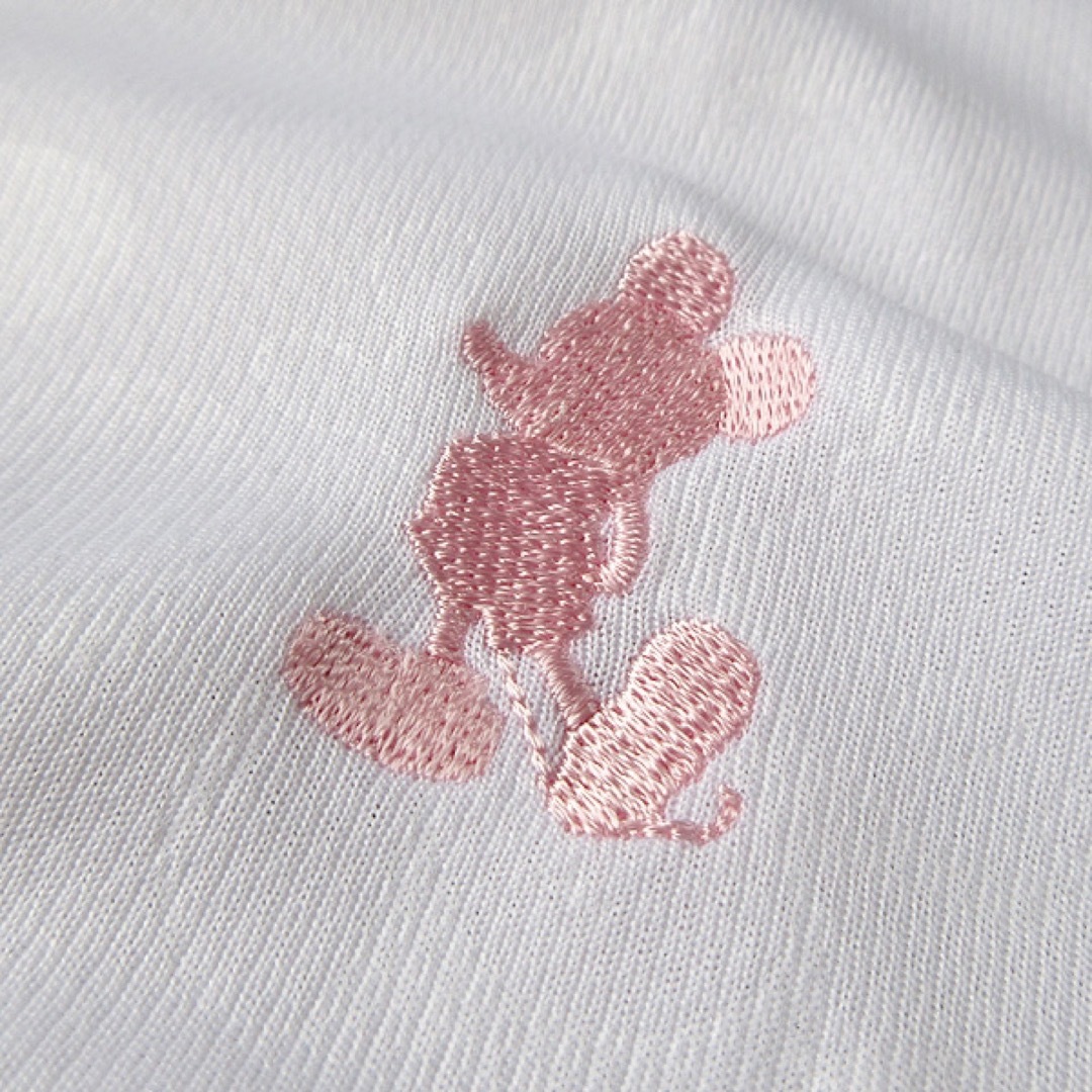 Disney(ディズニー)の超美品 L ディズニー レディース 総柄カットソー ホワイト レディースのトップス(Tシャツ(半袖/袖なし))の商品写真