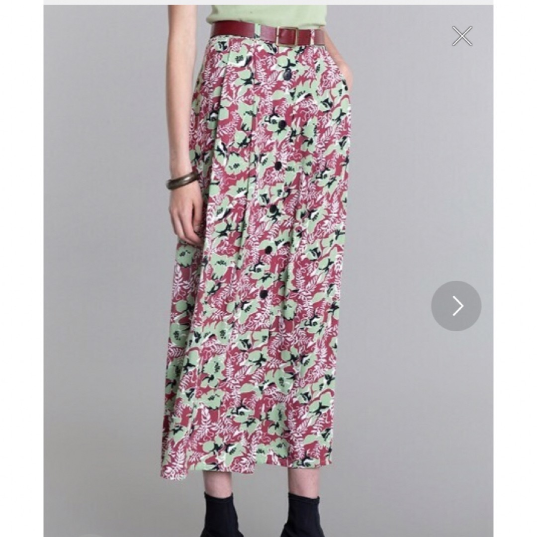 agnes b.(アニエスベー)の新品未使用　agnes b.アニエス・ベー　ボタニカル　花柄　スカート　サイズL レディースのスカート(ロングスカート)の商品写真