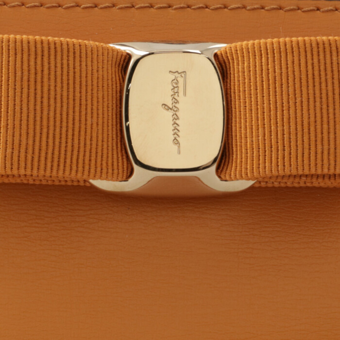 Ferragamo(フェラガモ)のフェラガモ FERRAGAMO カードケース VARA 財布 22E010 0055 0561【22AW SALE】【0305サーチ】 レディースのファッション小物(財布)の商品写真