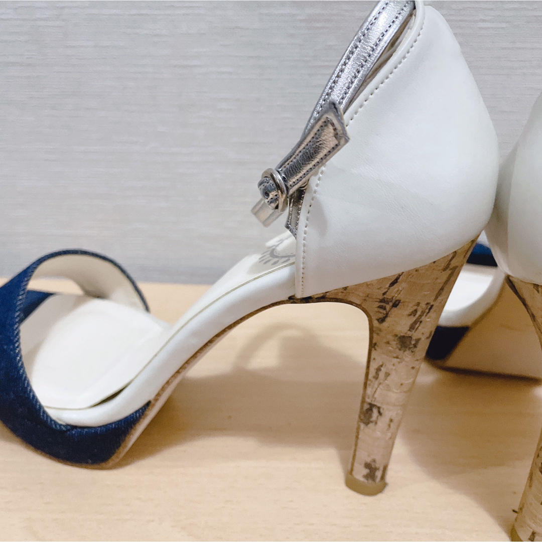 R&E(アールアンドイー)のR&E サンダル レディースの靴/シューズ(サンダル)の商品写真