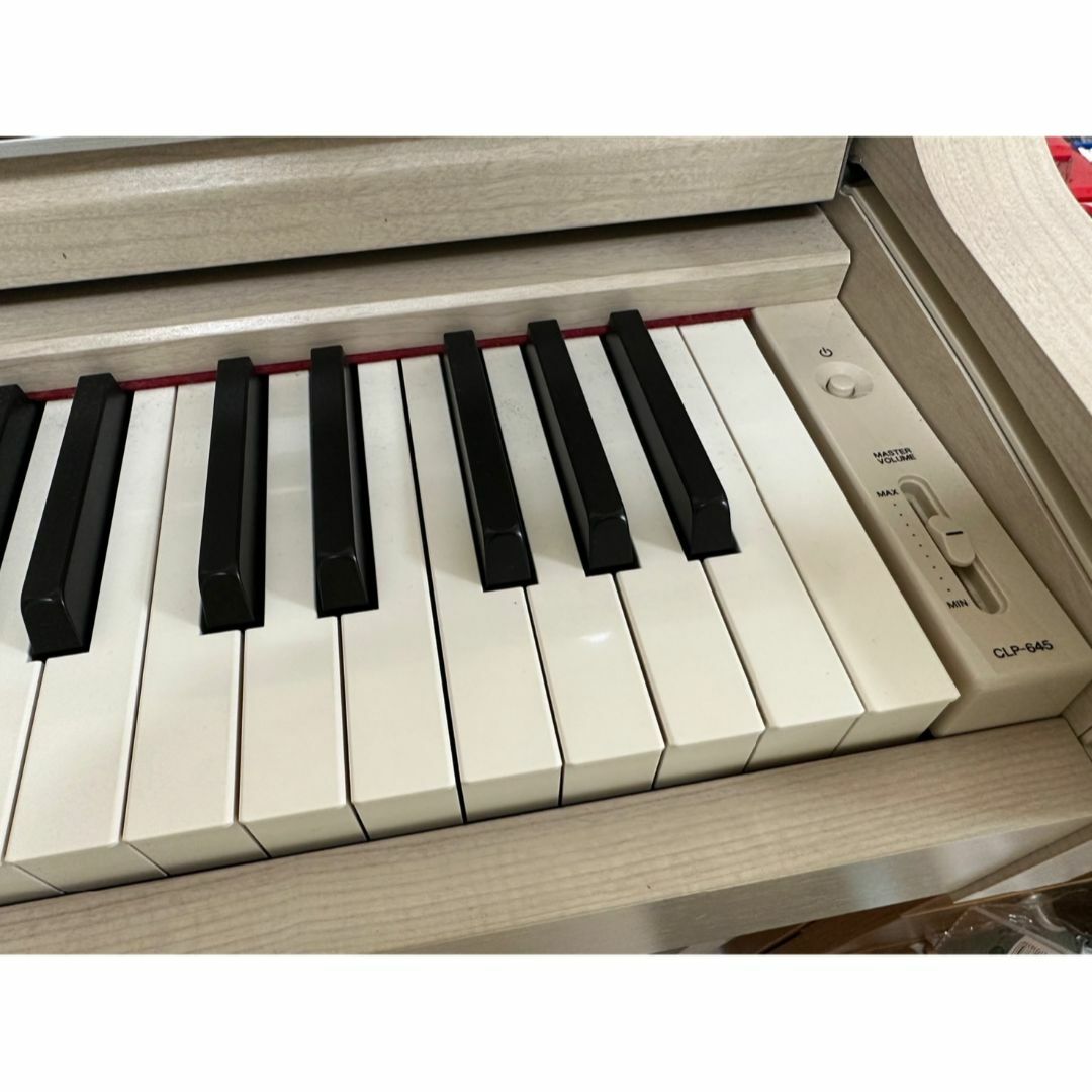 ヤマハ(ヤマハ)の☆極美品☆ YAMAHA CLP-645WA クラビノーバ ヤマハ 電子ピアノ 楽器の鍵盤楽器(電子ピアノ)の商品写真